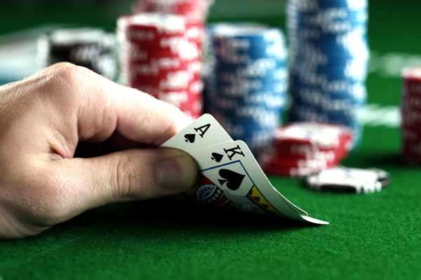 Texas Hold Em' (No Dealer)